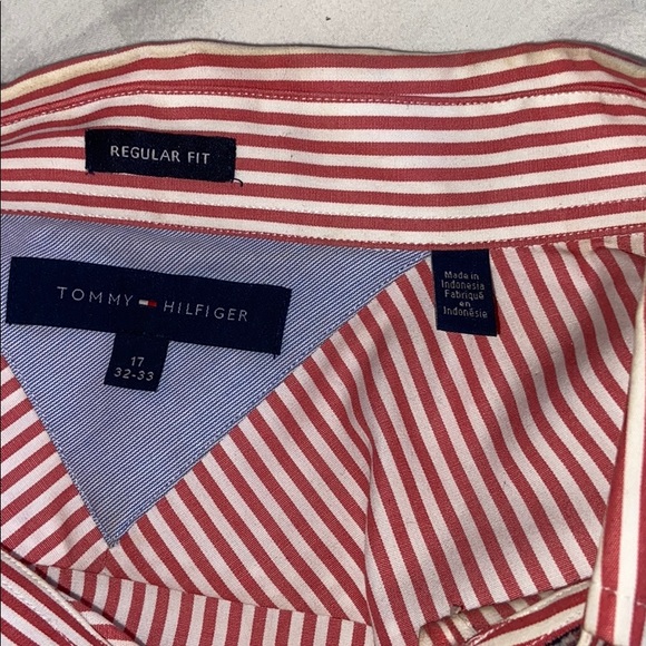 Tommy Hilfiger Men Dress Shirt - Picture 4 of 5